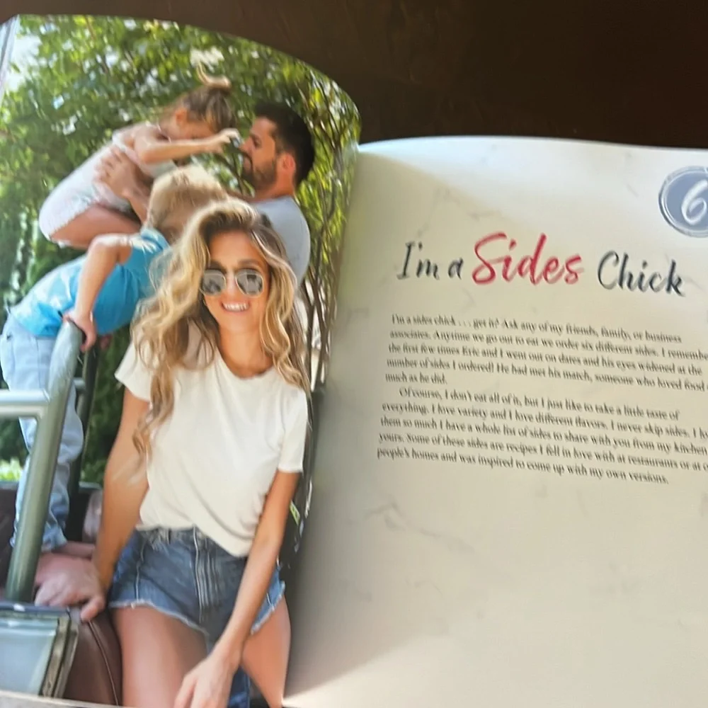 Just Feed me by Jessie James Decker Book